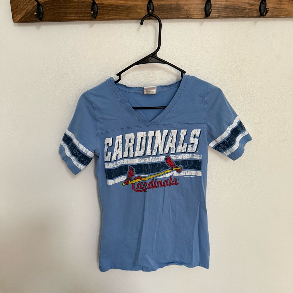 Genuine Merchandise MLB STL Cardinals Blue V-Neck Tee with Striped Sleeves